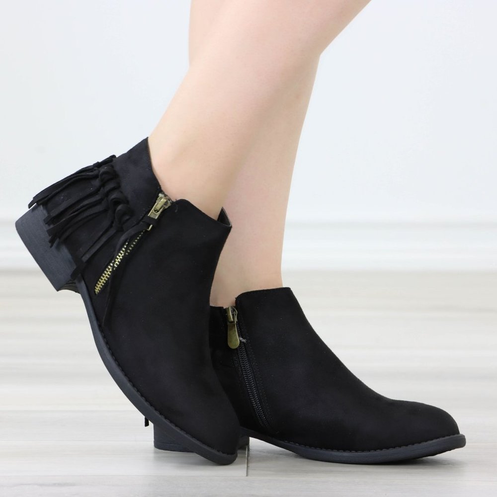 Black Suede Boots Tassel Flat Heel Round Toe Ankle Booties Flats - Picture 4 of 12